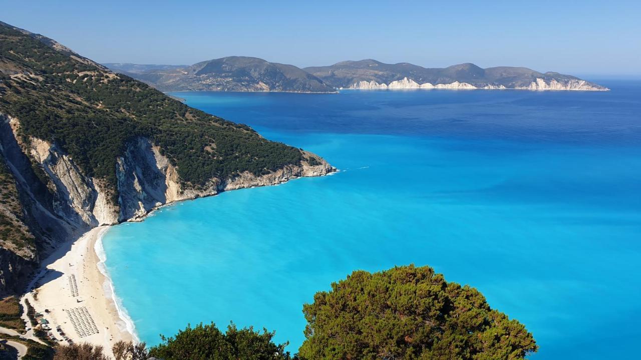 Apartment Lilly, Apartment With Communal Pool, 10 Meters From Sea Σάμη Εξωτερικό φωτογραφία